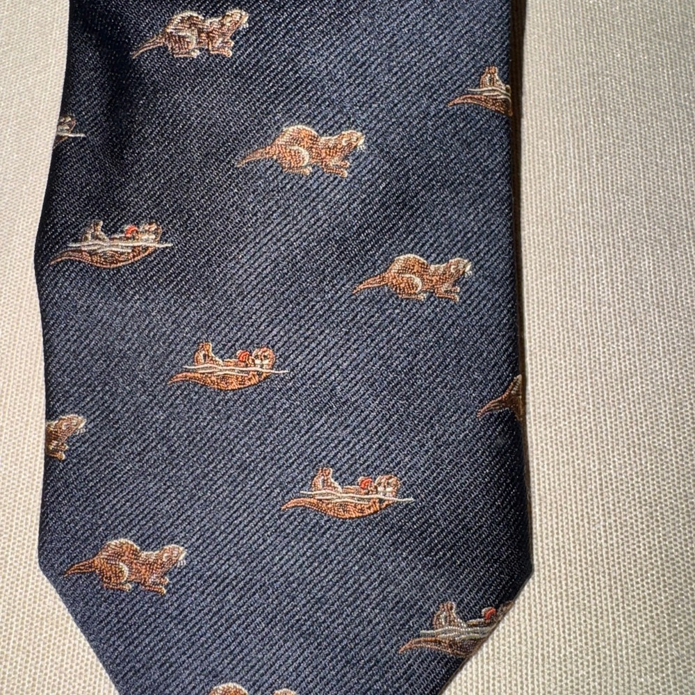 Vintage Robert Talbott Men's 100% Silk Neck tie Designer Animal Otter Neckwear